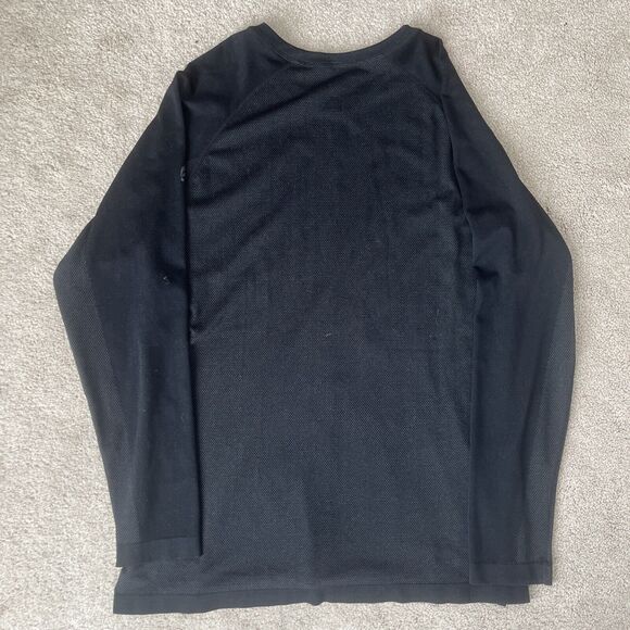 Fabletics Training Day Long Sleeve Tee Shirt Mens XL Black Stretch Performance - Picture 6 of 6